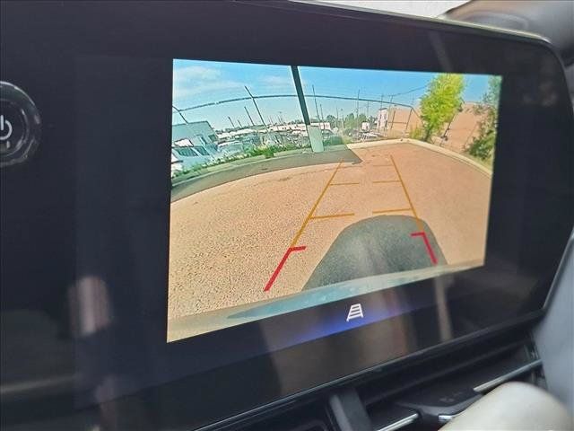 Used 2025 Chevrolet Trax RS w/ Driver Confidence Package FWD image 18