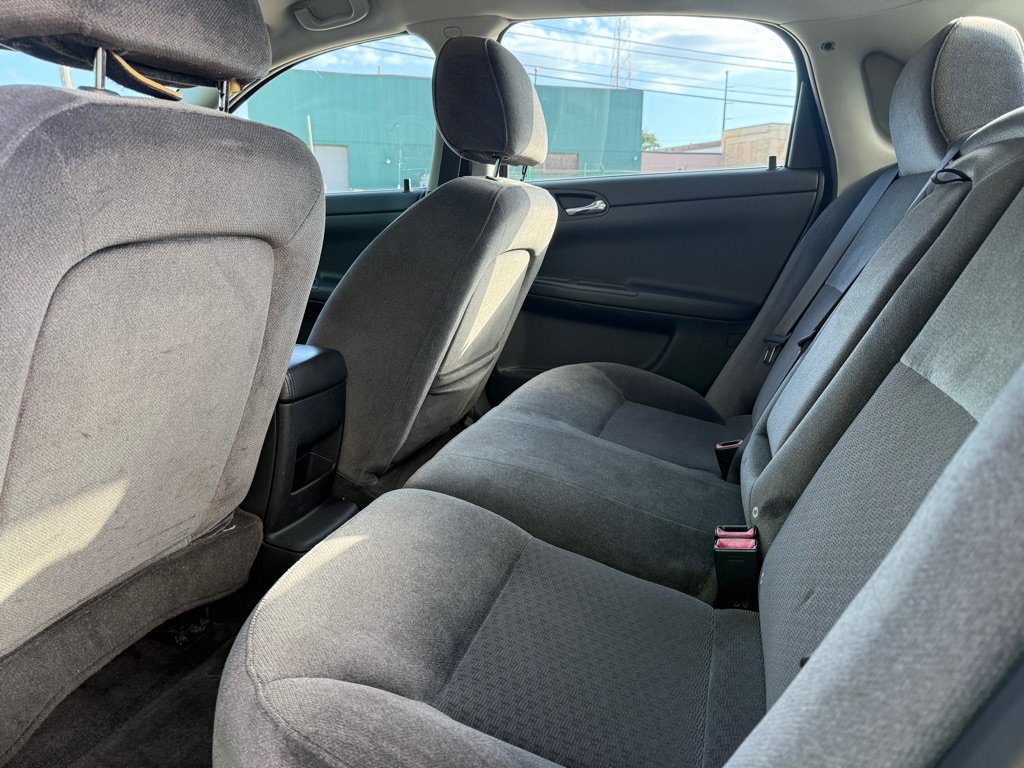 Used 2013 Chevrolet Impala LT FWD image 10