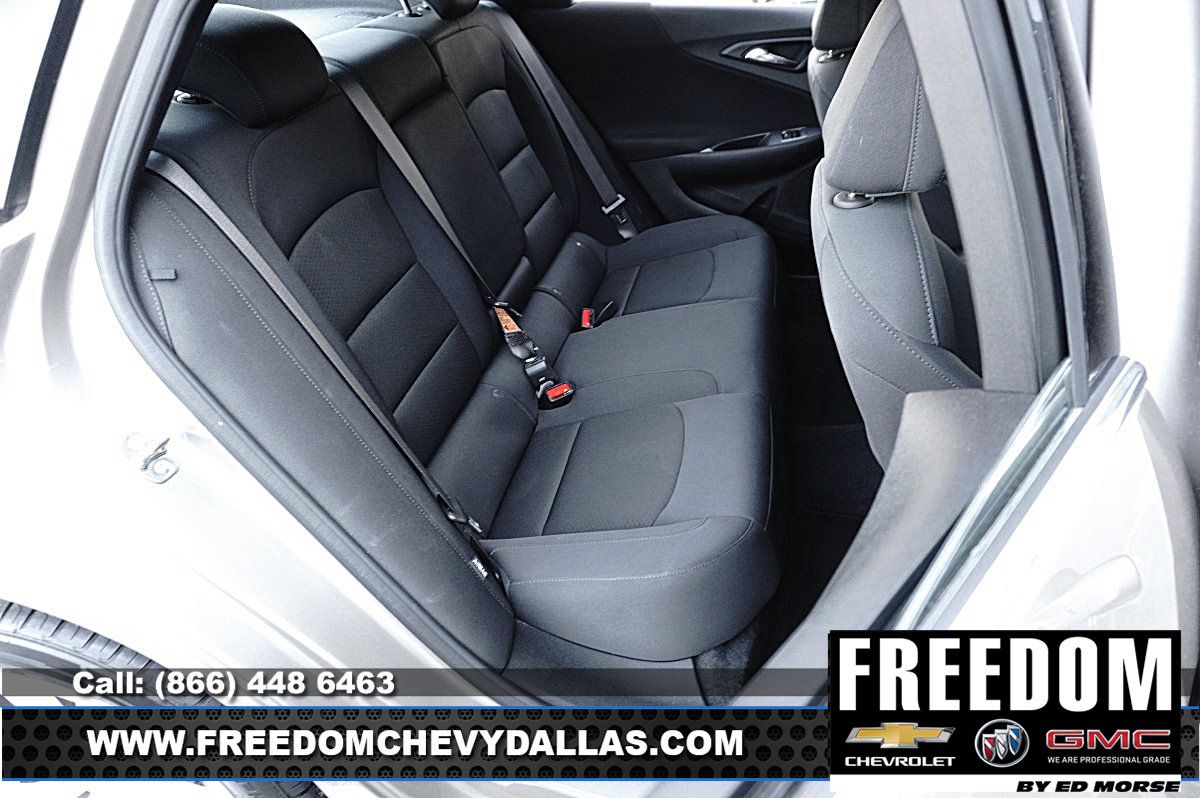 Certified 2025 Chevrolet Malibu LT FWD image 12