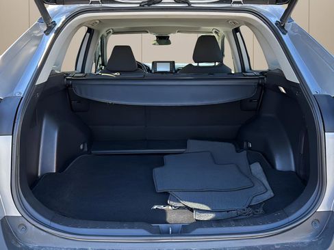 Used 2022 Toyota RAV4 XLE w/ Convenience Package image 13