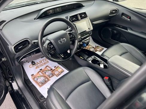 Used 2022 Toyota Prius AWD image 13