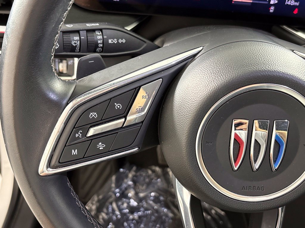 Certified 2024 Buick Envision Preferred AWD/4WD image 36