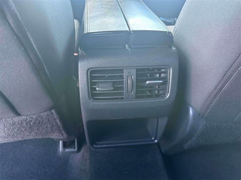 Certified 2021 Nissan Rogue S image 12