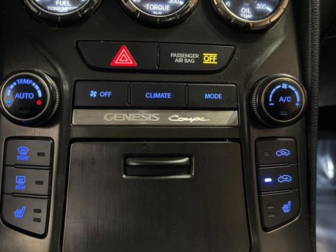 Used 2013 Hyundai Genesis 3.8 image 24