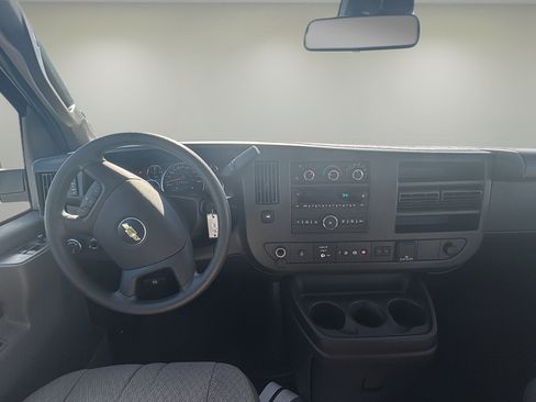 Used 2024 Chevrolet Express 3500 LT w/ LT Preferred Equipment Group image 14