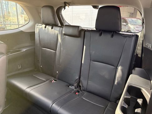 New 2026 Toyota Grand Highlander Platinum image 12