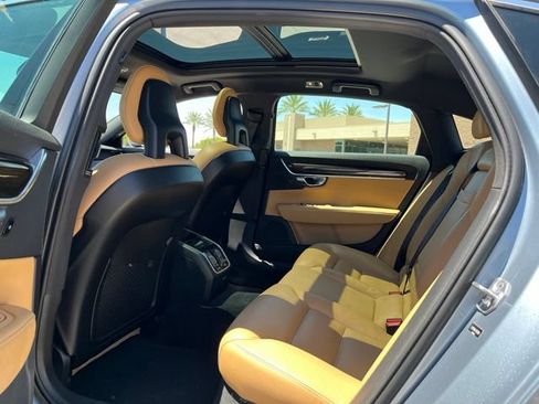 Used 2018 Volvo S90 T5 Momentum w/ Convenience Package AWD/4WD image 23