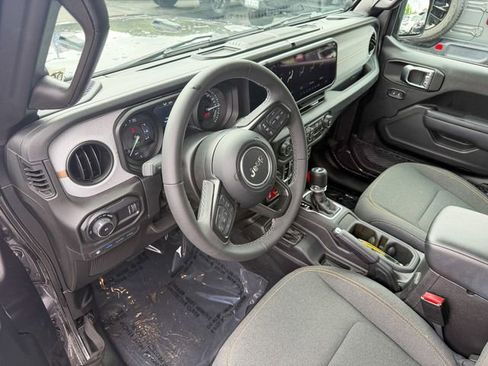 Used 2025 Jeep Wrangler Unlimited Sport S 4xe AWD/4WD image 13