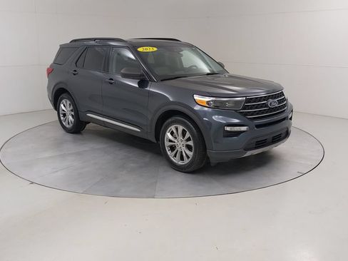 Certified 2023 Ford Explorer XLT w/ Equipment Group 202A AWD/4WD image 12