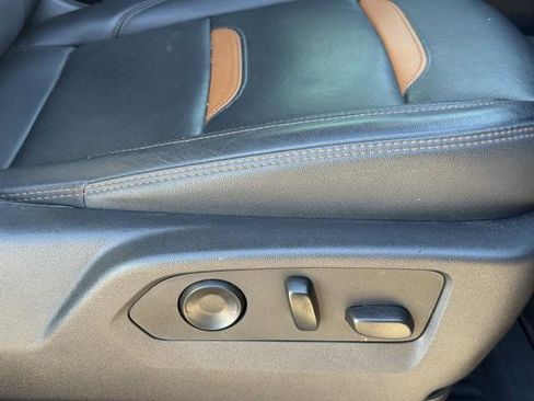 Used 2024 GMC Sierra 2500 AT4 w/ AT4 Preferred Package image 30