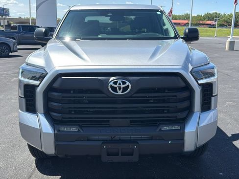 Used 2023 Toyota Tundra SR5 w/ SR5 Convenience Package AWD/4WD image 2