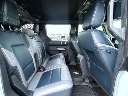 Used 2021 Ford Bronco First Edition AWD/4WD image 19
