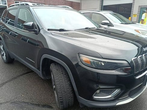 Used 2019 Jeep Cherokee Limited AWD/4WD image 3