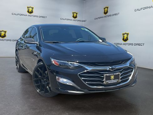 Used 2025 Chevrolet Malibu LS FWD image 3