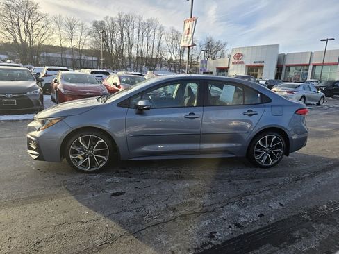 Certified 2022 Toyota Corolla SE image 3