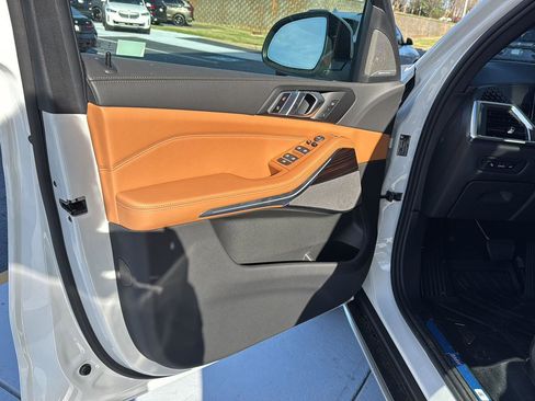 New 2026 BMW X5 sDrive40i image 15