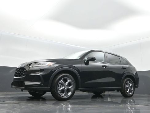 Certified 2026 Honda HR-V LX image 11