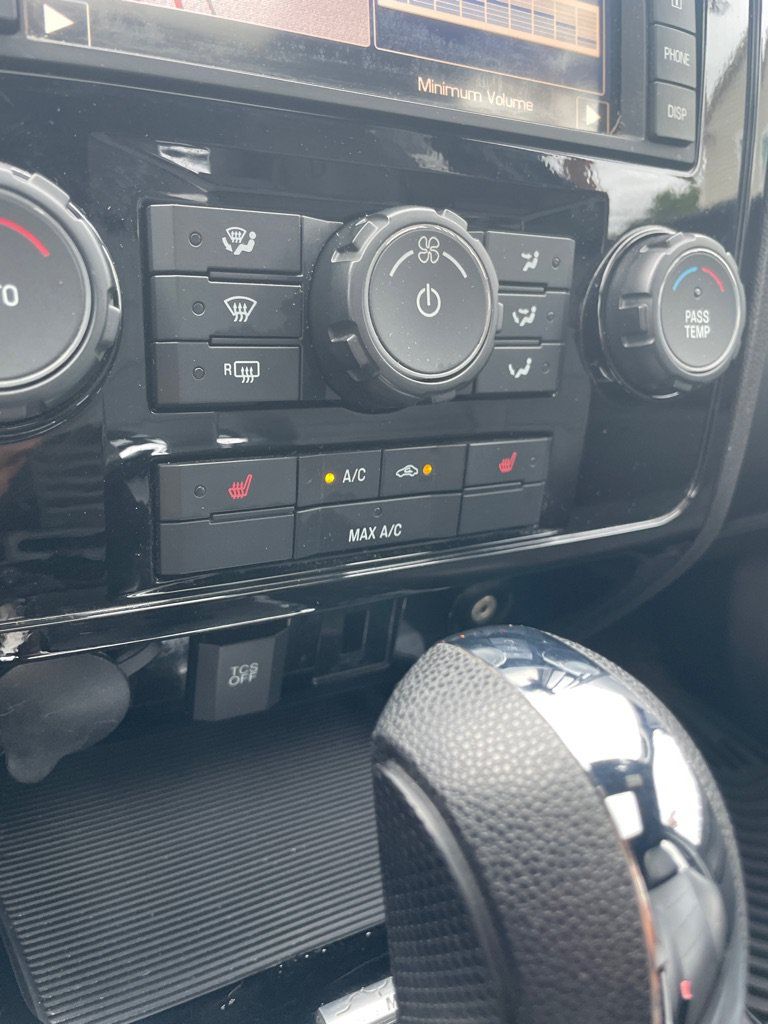 Used 2012 Ford Escape Limited AWD/4WD image 13