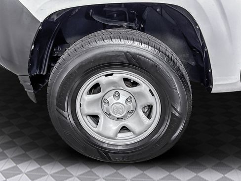 Used 2022 Toyota Tacoma SR image 30