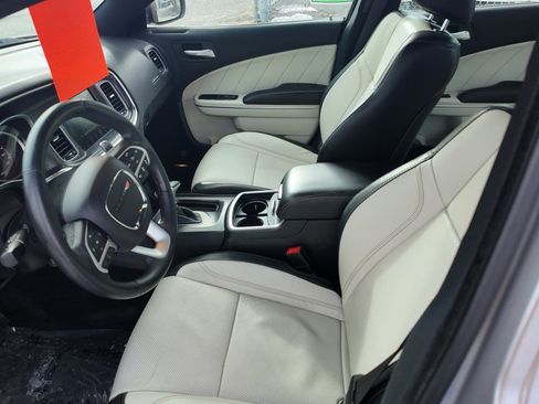 Used 2015 Dodge Charger SXT w/ AWD Premium Group image 7