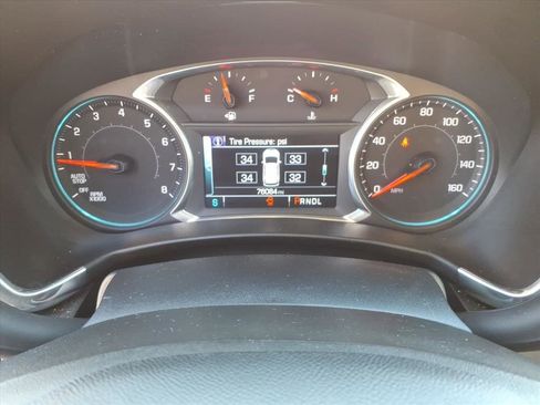 Used 2018 Chevrolet Equinox Premier image 26