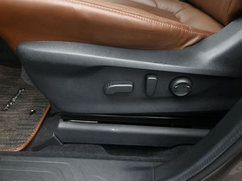 Used 2022 Subaru Ascent Touring w/ Popular Package #2A AWD/4WD image 19