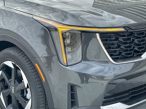 New 2026 Kia Sorento EX image 11