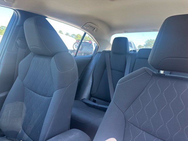 Used 2022 Toyota Corolla LE FWD image 9