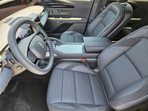 New 2025 Lincoln Nautilus Reserve w/ Jet Appearance Package image 12