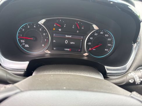 Used 2023 Chevrolet Traverse LT FWD image 27