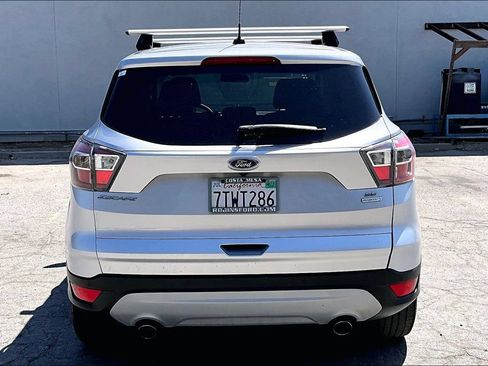Used 2017 Ford Escape SE FWD image 5