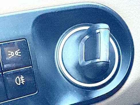 Used 2019 Porsche Cayenne AWD image 36