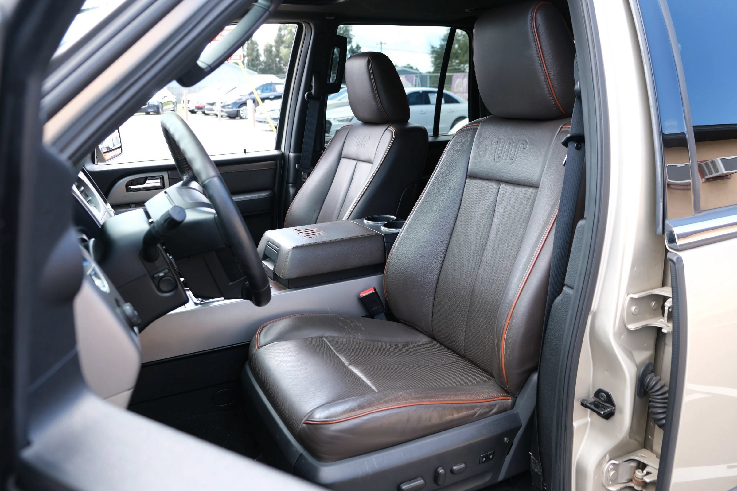 Used 2017 Ford Expedition EL King Ranch AWD/4WD image 9