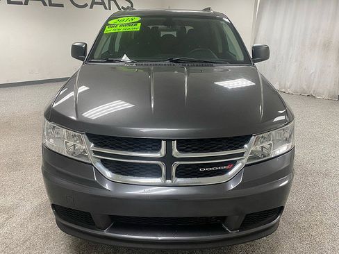 Used 2018 Dodge Journey SE image 2