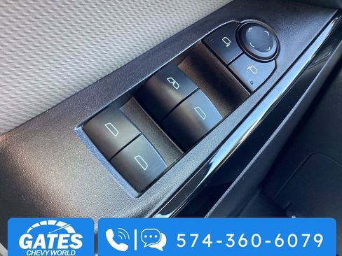 Used 2025 Chevrolet Equinox LT w/ Convenience Package II AWD/4WD image 26
