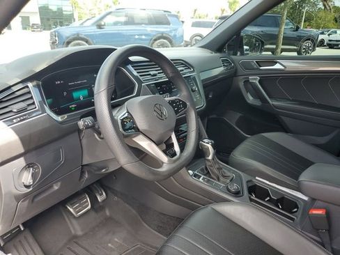 Used 2024 Volkswagen Tiguan SE R-Line image 16