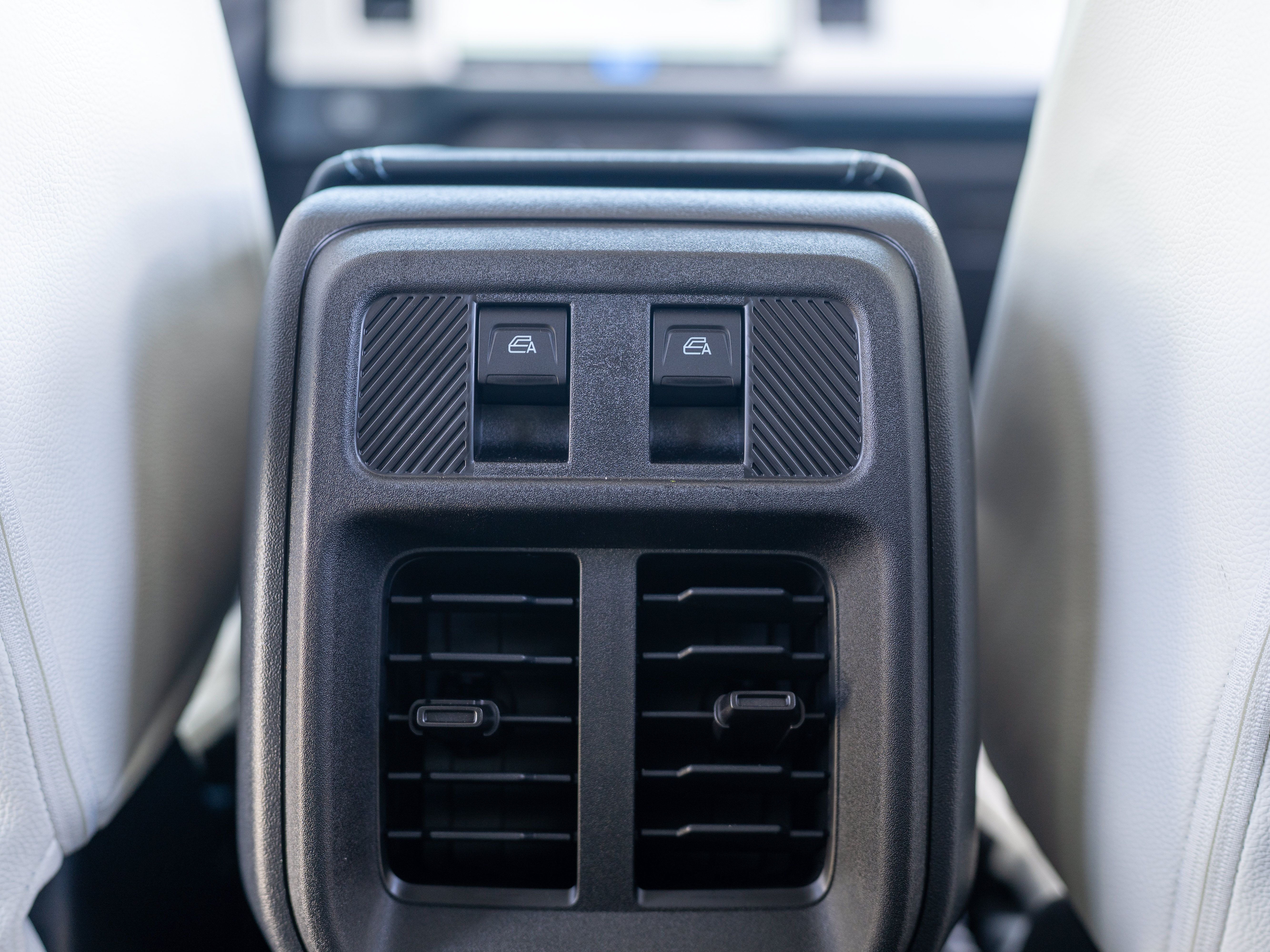 Used 2026 Ford Bronco Heritage Edition AWD/4WD image 10