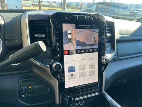 Used 2023 RAM 2500 Laramie image 28