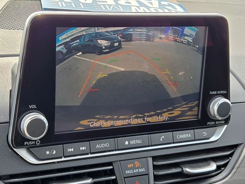 Used 2024 Nissan Altima 2.5 SV image 15