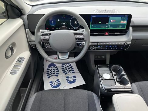 Used 2026 Hyundai Ioniq 5 SE RWD image 13