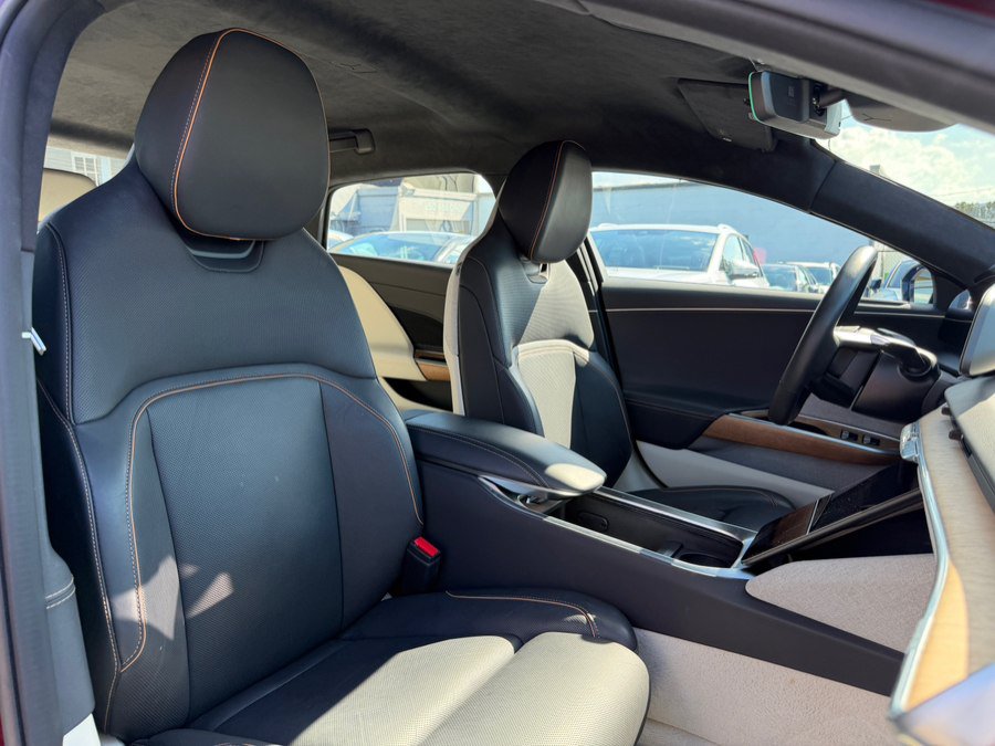 Used 2024 Lucid Air Touring AWD/4WD image 35