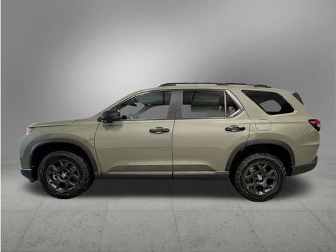 New 2026 Honda Pilot TrailSport image 2