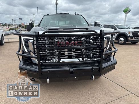 Used 2025 GMC Sierra 3500 Denali w/ Denali Reserve Package AWD/4WD image 2