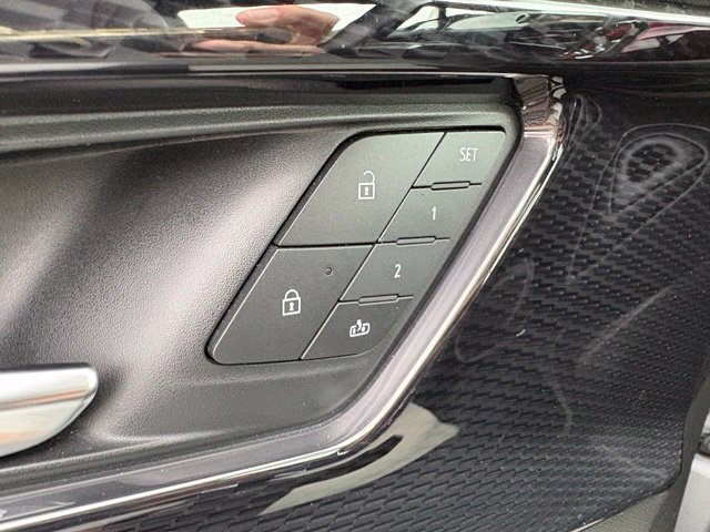 Used 2025 Chevrolet Blazer EV RS AWD/4WD image 12