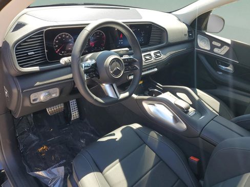Certified 2026 Mercedes-Benz GLS 450 4MATIC image 19