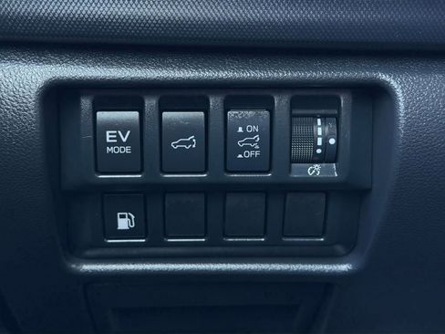 Used 2025 Subaru Forester Limited image 20