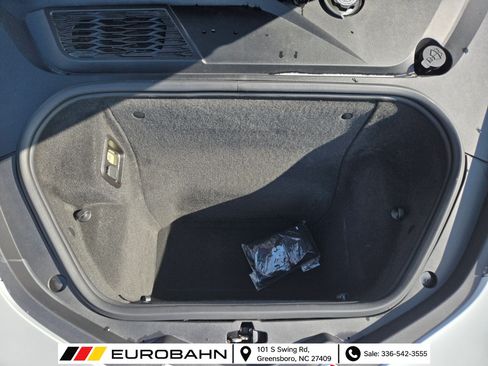 Used 2024 Chevrolet Corvette Stingray Premium Conv w/ 3LT RWD image 32