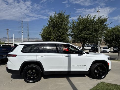 Used 2022 Jeep Grand Cherokee L Limited w/ Luxury Tech Group II AWD/4WD image 6