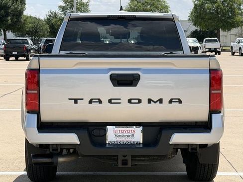 Used 2024 Toyota Tacoma TRD Sport RWD image 5