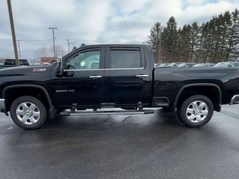 Used 2023 Chevrolet Silverado 2500 LTZ w/ LTZ Convenience Package AWD/4WD image 5